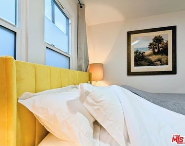 2943 Potomac Avenue - Photo Thumbnail 9
