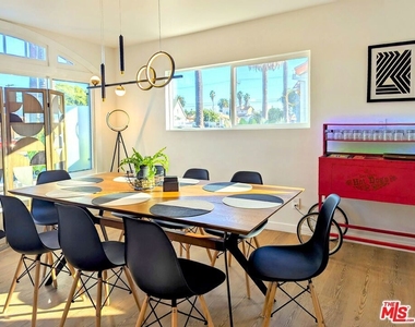 2943 Potomac Avenue - Photo Thumbnail 7