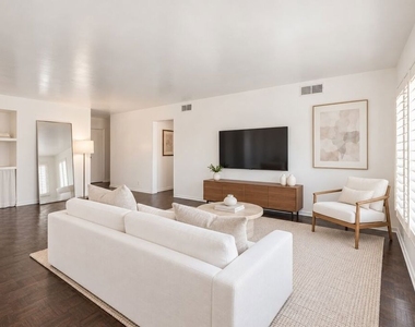 1250 N Kings Road - Photo Thumbnail 1