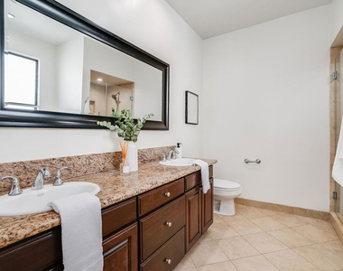 430 N Maple Drive - Photo Thumbnail 11