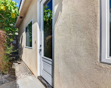 153 W 51st Street - Photo Thumbnail 12