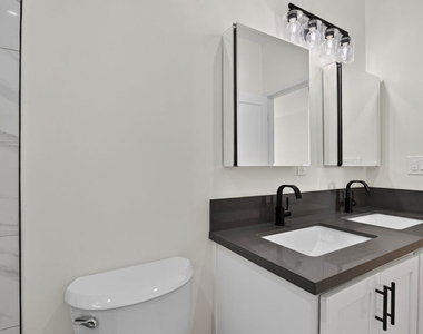 153 W 51st Street - Photo Thumbnail 7