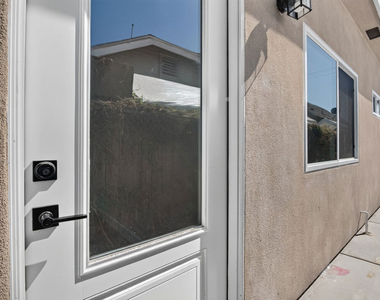 153 W 51st Street - Photo Thumbnail 11
