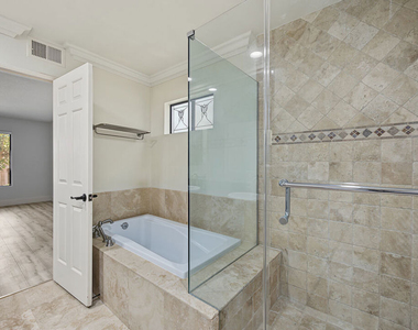 6622 Ocean Crest Drive - Photo Thumbnail 16