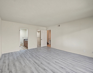 6622 Ocean Crest Drive - Photo Thumbnail 18
