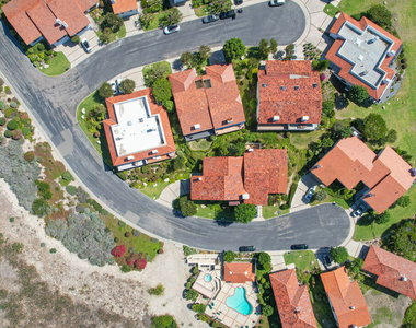 6622 Ocean Crest Drive - Photo Thumbnail 28