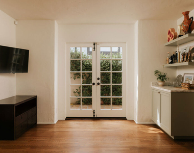 144 Mabery Road - Photo Thumbnail 11