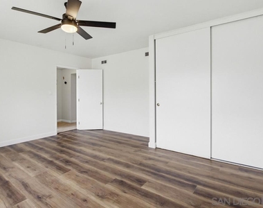 6390 Belle Glade Ave - Photo Thumbnail 17