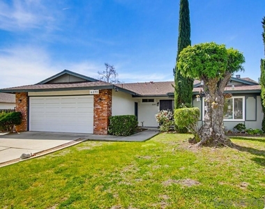 6390 Belle Glade Ave - Photo Thumbnail 1
