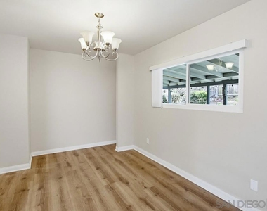 6390 Belle Glade Ave - Photo Thumbnail 11
