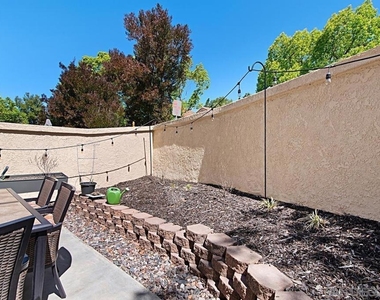 12318 Creekview Drive - Photo Thumbnail 7