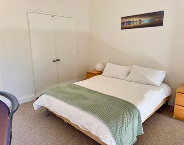2108 Sea Village Circle - Photo Thumbnail 18
