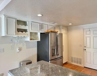 2108 Sea Village Circle - Photo Thumbnail 5