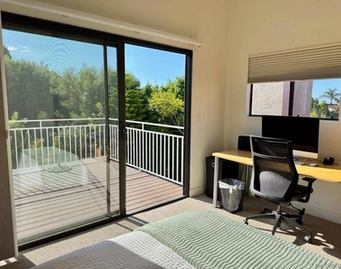 2108 Sea Village Circle - Photo Thumbnail 19