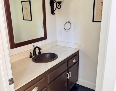 2108 Sea Village Circle - Photo Thumbnail 11