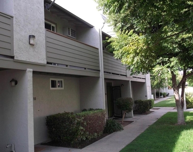 417 N Citrus Ave. - Photo Thumbnail 1