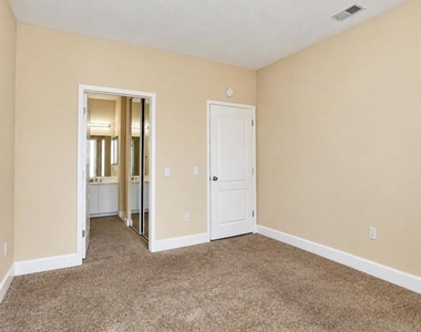 3614 Bernwood Pl - Photo Thumbnail 10