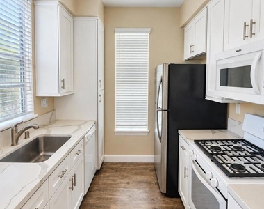 3614 Bernwood Pl - Photo Thumbnail 5