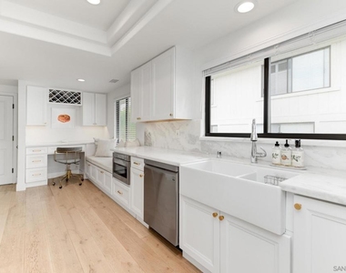 6163 Paseo Delicias - Photo Thumbnail 11