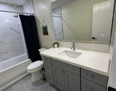 130 Rosemary Place - Photo Thumbnail 11