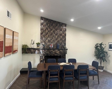 130 Rosemary Place - Photo Thumbnail 5