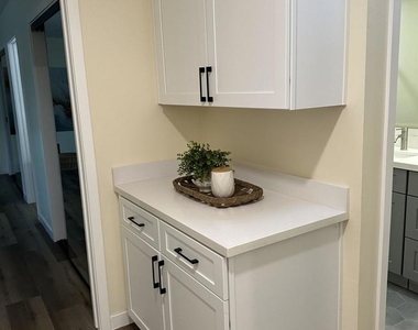 130 Rosemary Place - Photo Thumbnail 19