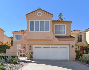 17964 Pueblo Vista Ln - Photo Thumbnail 1