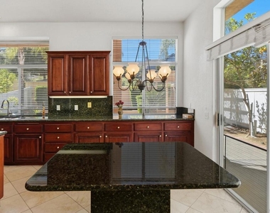 17964 Pueblo Vista Ln - Photo Thumbnail 11
