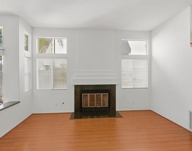 17964 Pueblo Vista Ln - Photo Thumbnail 14