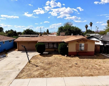 565 Taylor St - Photo Thumbnail 4