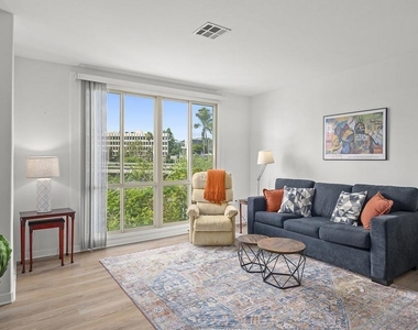 1501 Front St. - Photo Thumbnail 4
