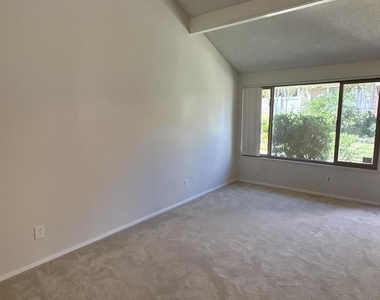 1418 Ramona Drive - Photo Thumbnail 11