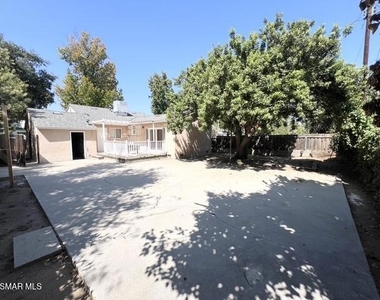 5930 Hesperia Avenue - Photo Thumbnail 21