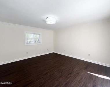 5930 Hesperia Avenue - Photo Thumbnail 10