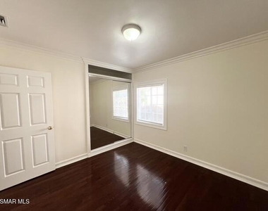 5930 Hesperia Avenue - Photo Thumbnail 15