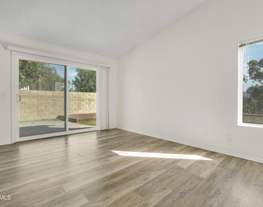 160 Birchwood Street - Photo Thumbnail 13