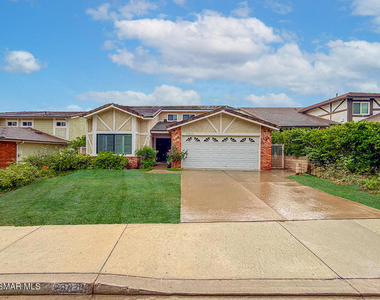 29820 Rainbow Crest Drive - Photo Thumbnail 2