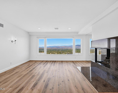 2478 Sapra Street - Photo Thumbnail 8