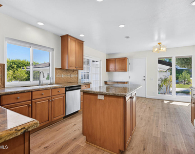 2478 Sapra Street - Photo Thumbnail 15