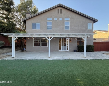 424 Knollwood Drive - Photo Thumbnail 14