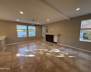 424 Knollwood Drive - Photo Thumbnail 3