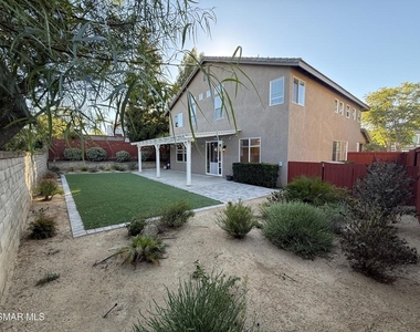 424 Knollwood Drive - Photo Thumbnail 15