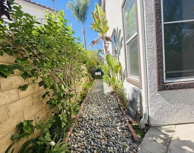 224 Rustling Heights Court - Photo Thumbnail 22