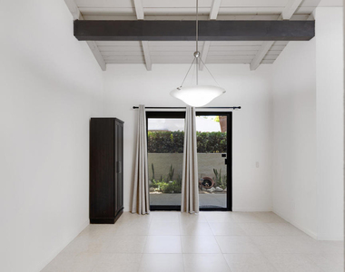 1150 E Palm Canyon Drive - Photo Thumbnail 10