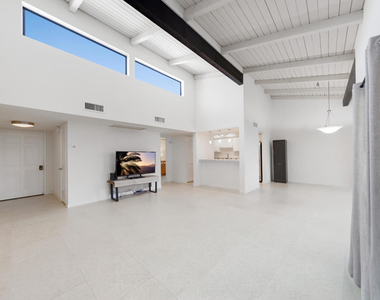 1150 E Palm Canyon Drive - Photo Thumbnail 5