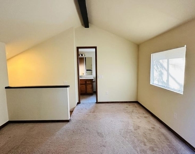 54315 Pine Crest Avenue - Photo Thumbnail 12