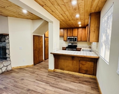 54315 Pine Crest Avenue - Photo Thumbnail 6