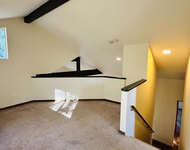 54315 Pine Crest Avenue - Photo Thumbnail 11