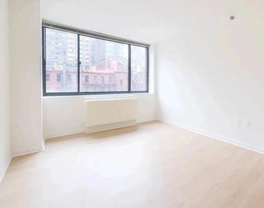 505 West 54th Street - Photo Thumbnail 5