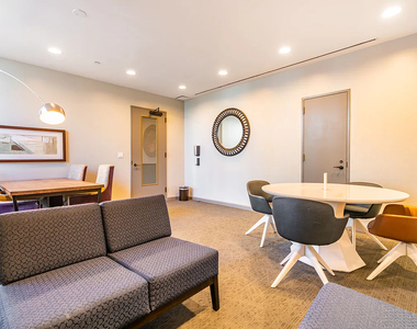 515 West 52nd Street - Photo Thumbnail 11